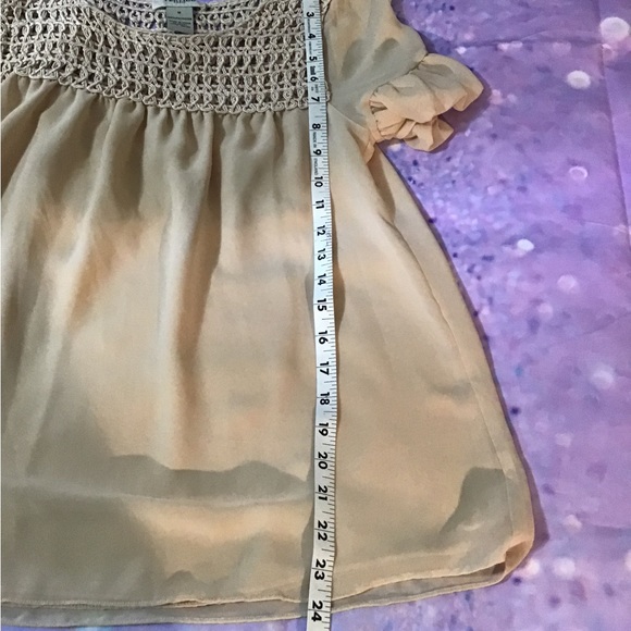 Women’s size medium vertigo short sleeve top/blouse - Picture 4 of 8